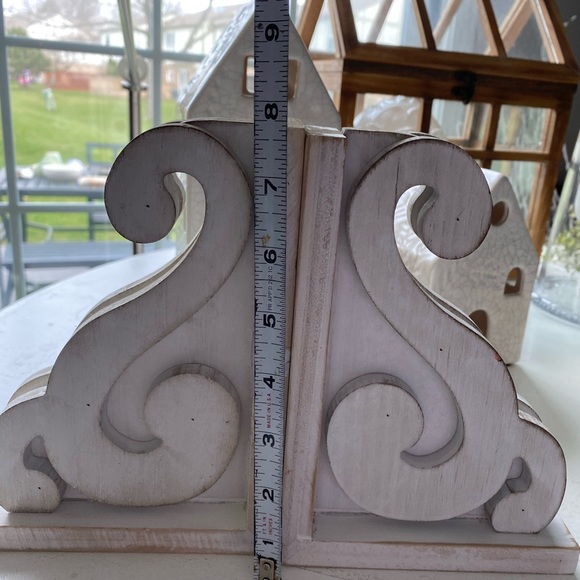 Ivory/White wood bookends - Picture 8 of 8